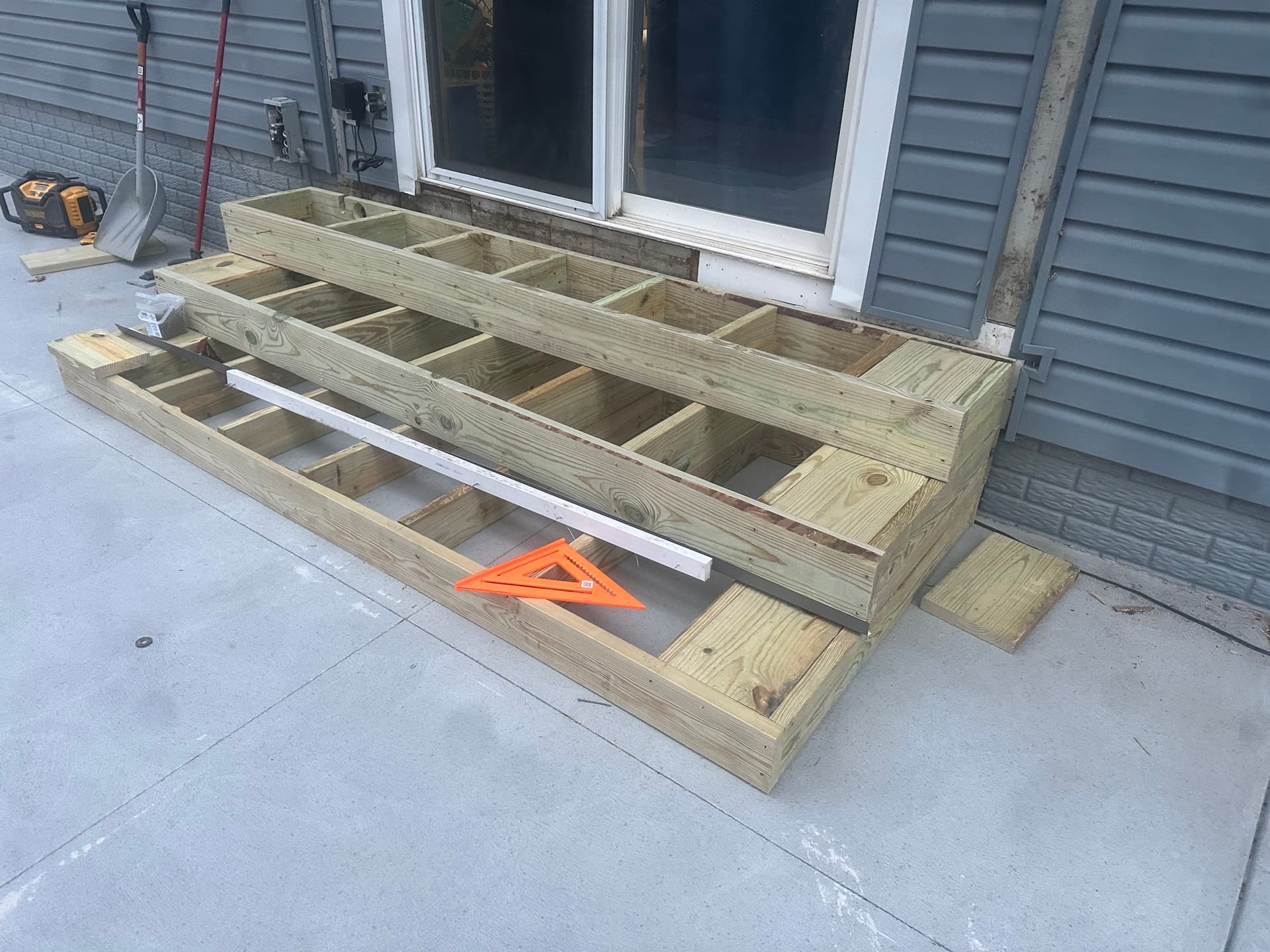 Gallery photos for Box-Frame Stair Build with Westbury Aluminum Railing: Image #8