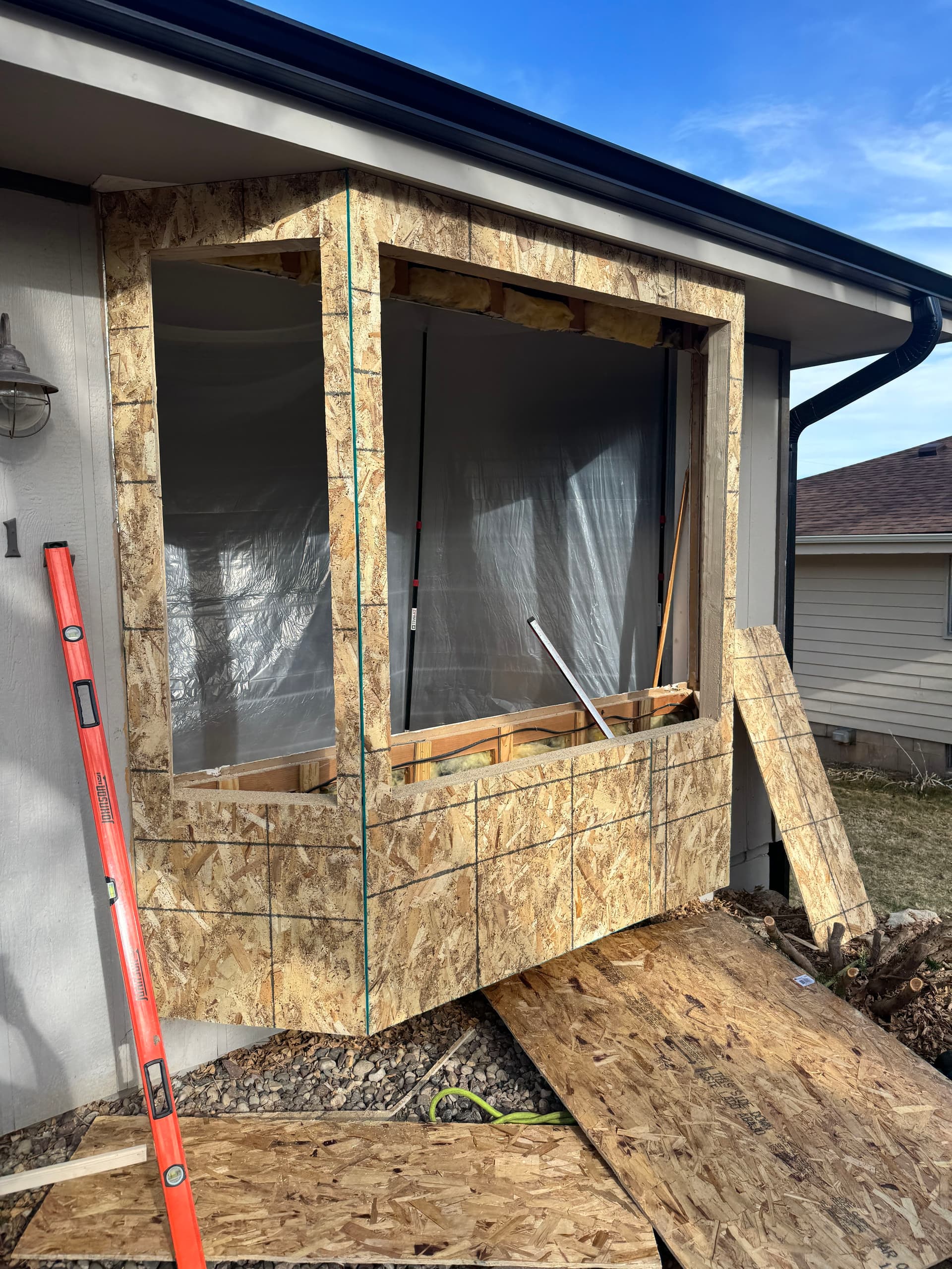 Bow Window Replaced with a Bold New Bay Window Setup