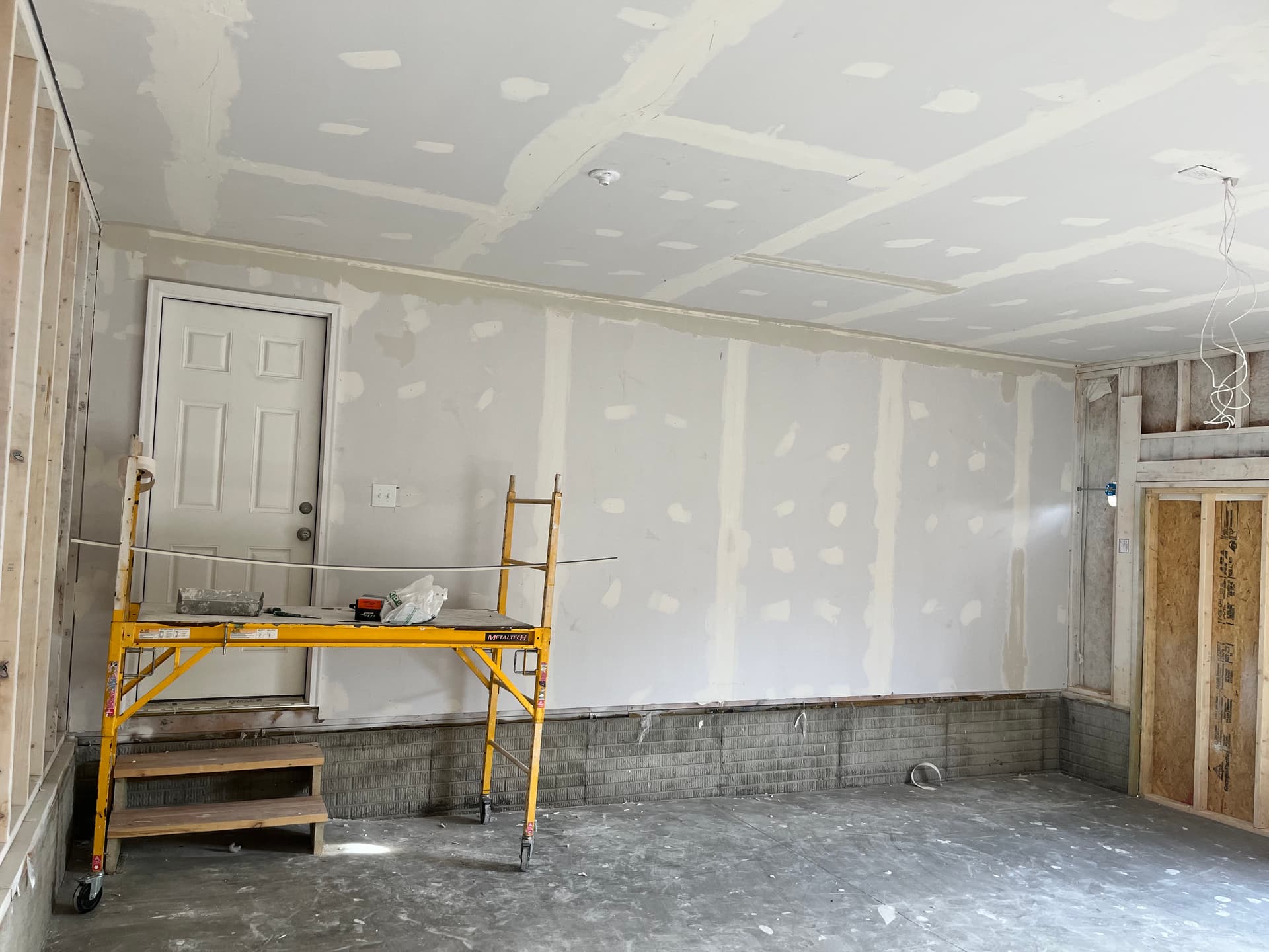 Gallery photos for Fire-Damaged Garage Torn Down and Rebuilt from the Foundation: Image #9