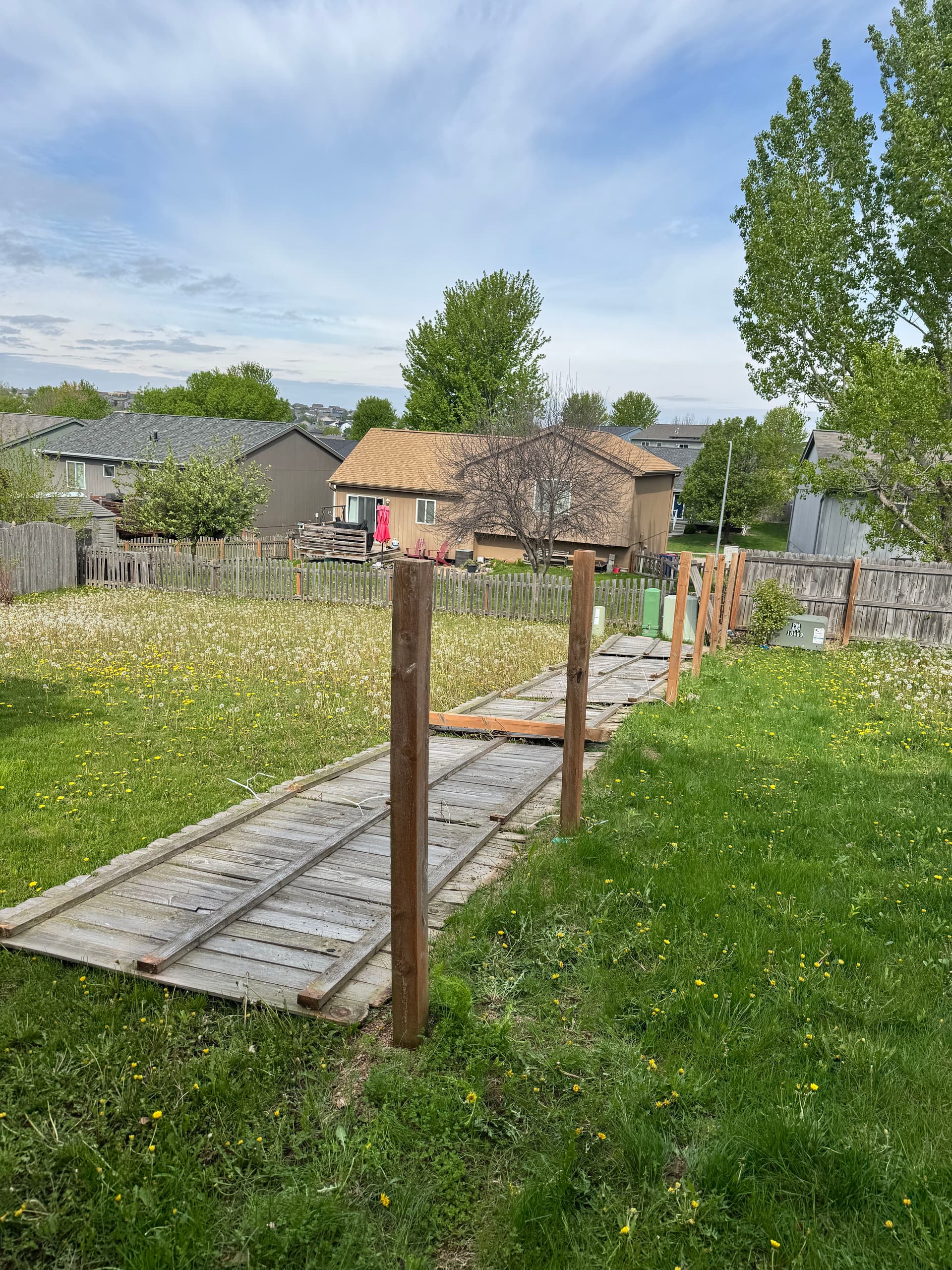 Gallery photos for Wind-Damaged Fence Repair Done Right - New Posts, Rails and Pickets: Image #3