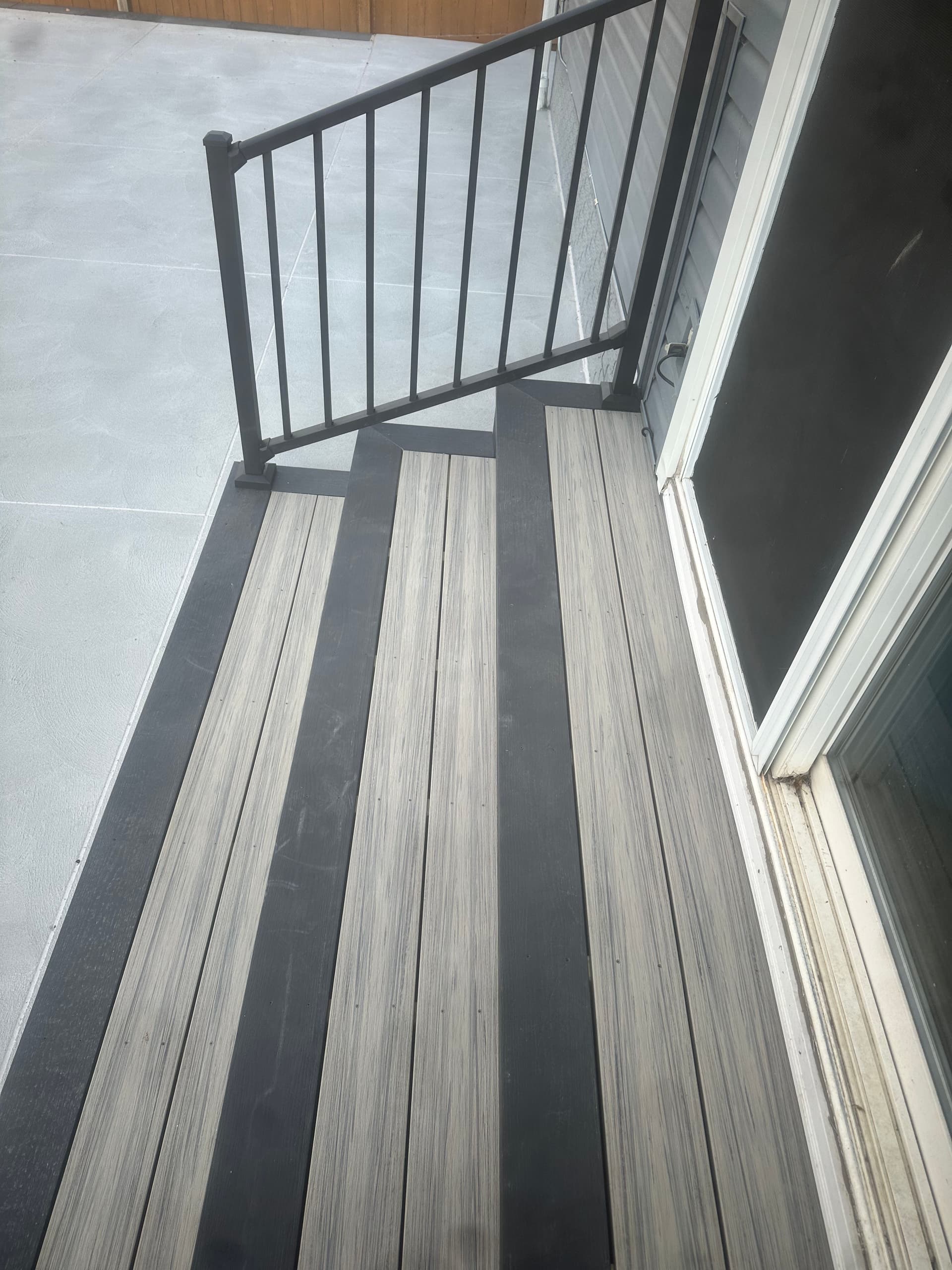 Gallery photos for Box-Frame Stair Build with Westbury Aluminum Railing: Image #4