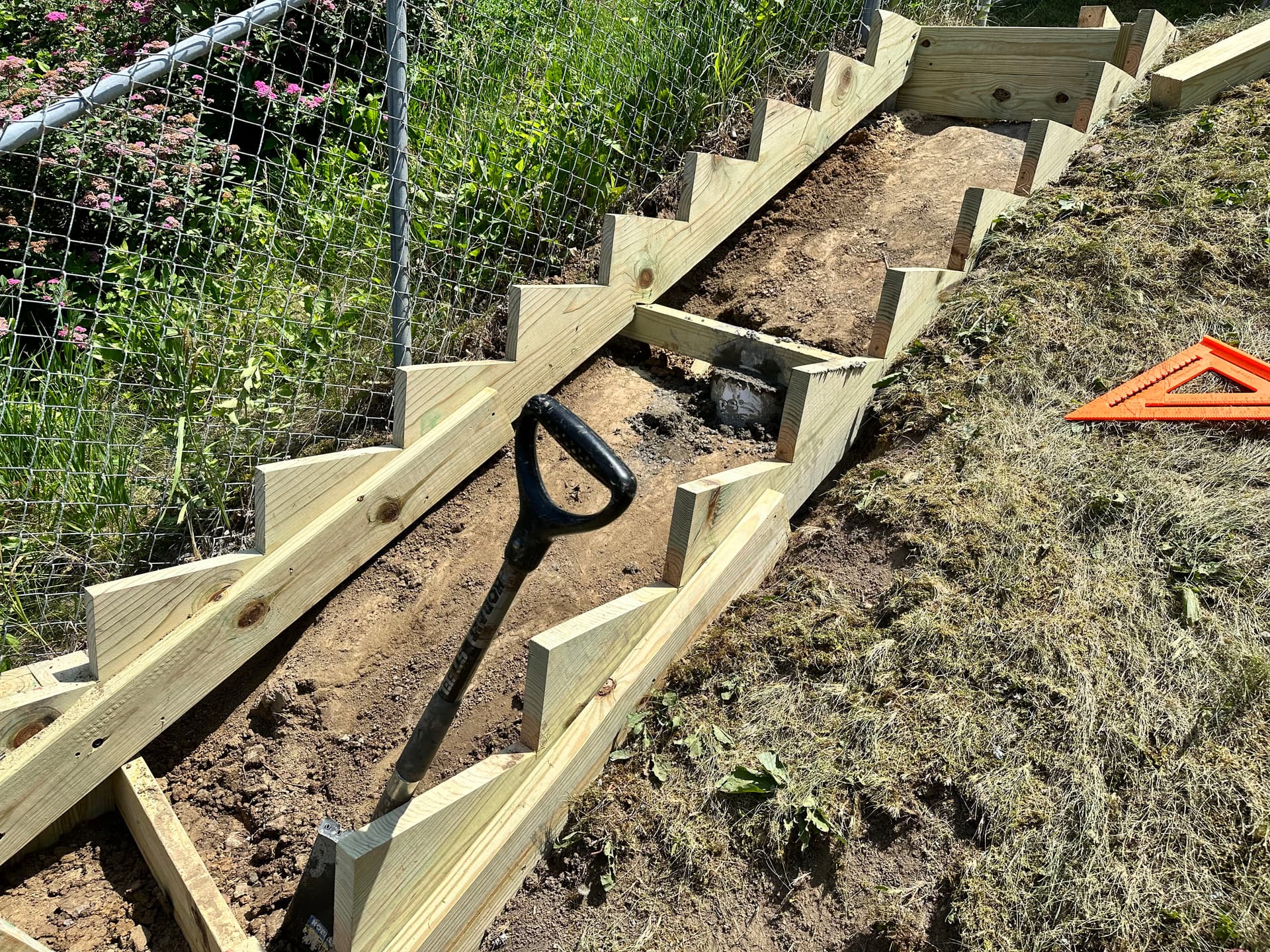 Gallery photos for Rotting Hillside Stairs Torn Out and Rebuilt From Scratch: Image #4