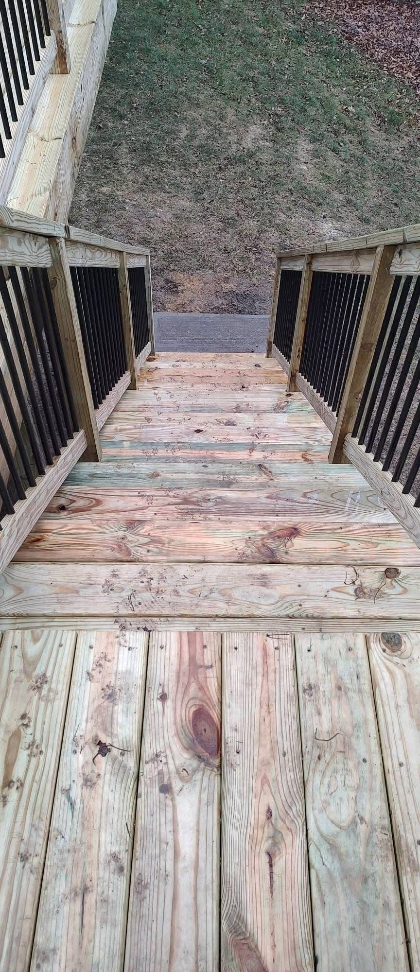 Gallery photos for Rotted Deck Torn Out and Rebuilt From the Ground Up: Image #9