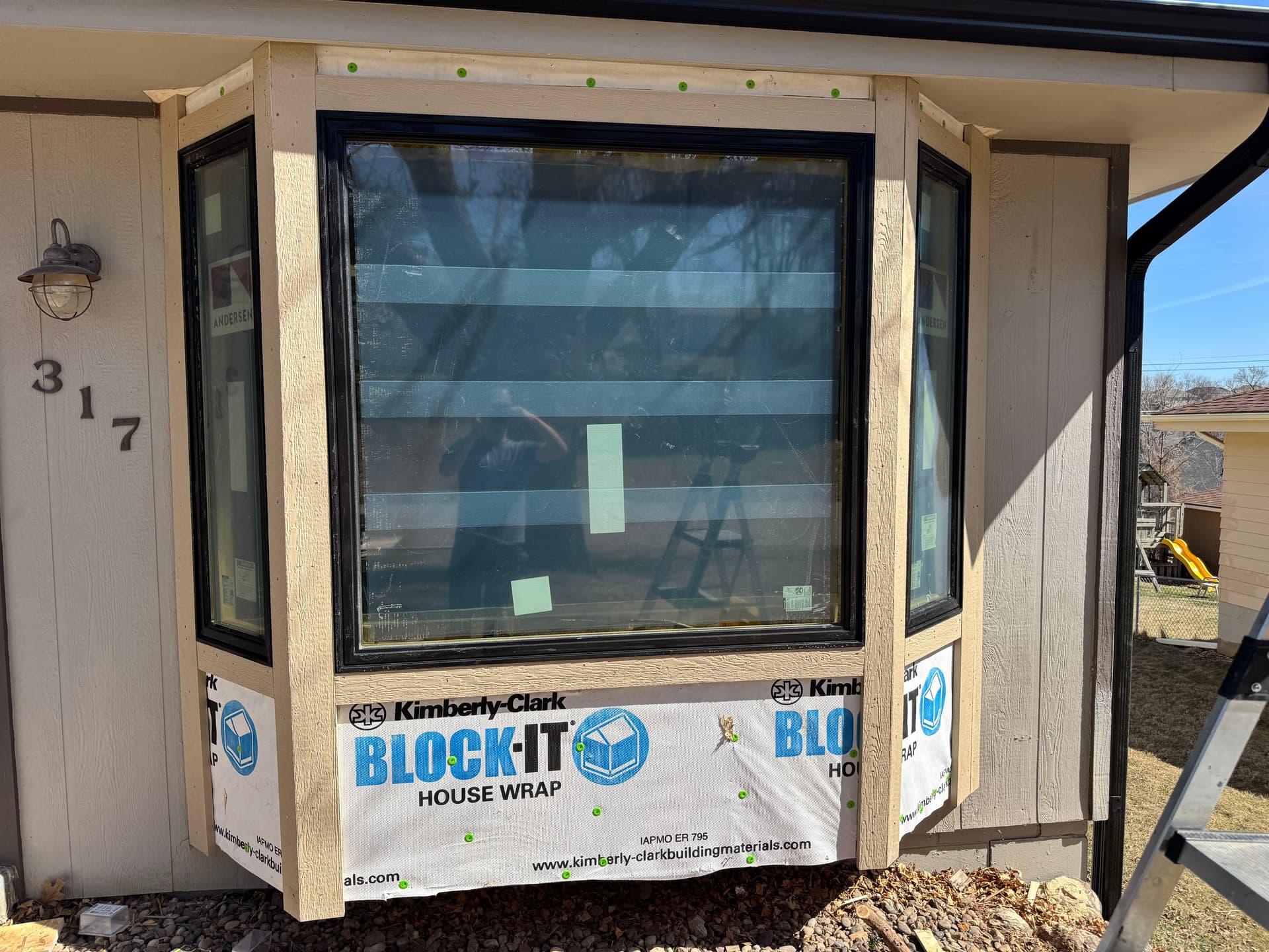 Bow Window Replaced with a Bold New Bay Window Setup