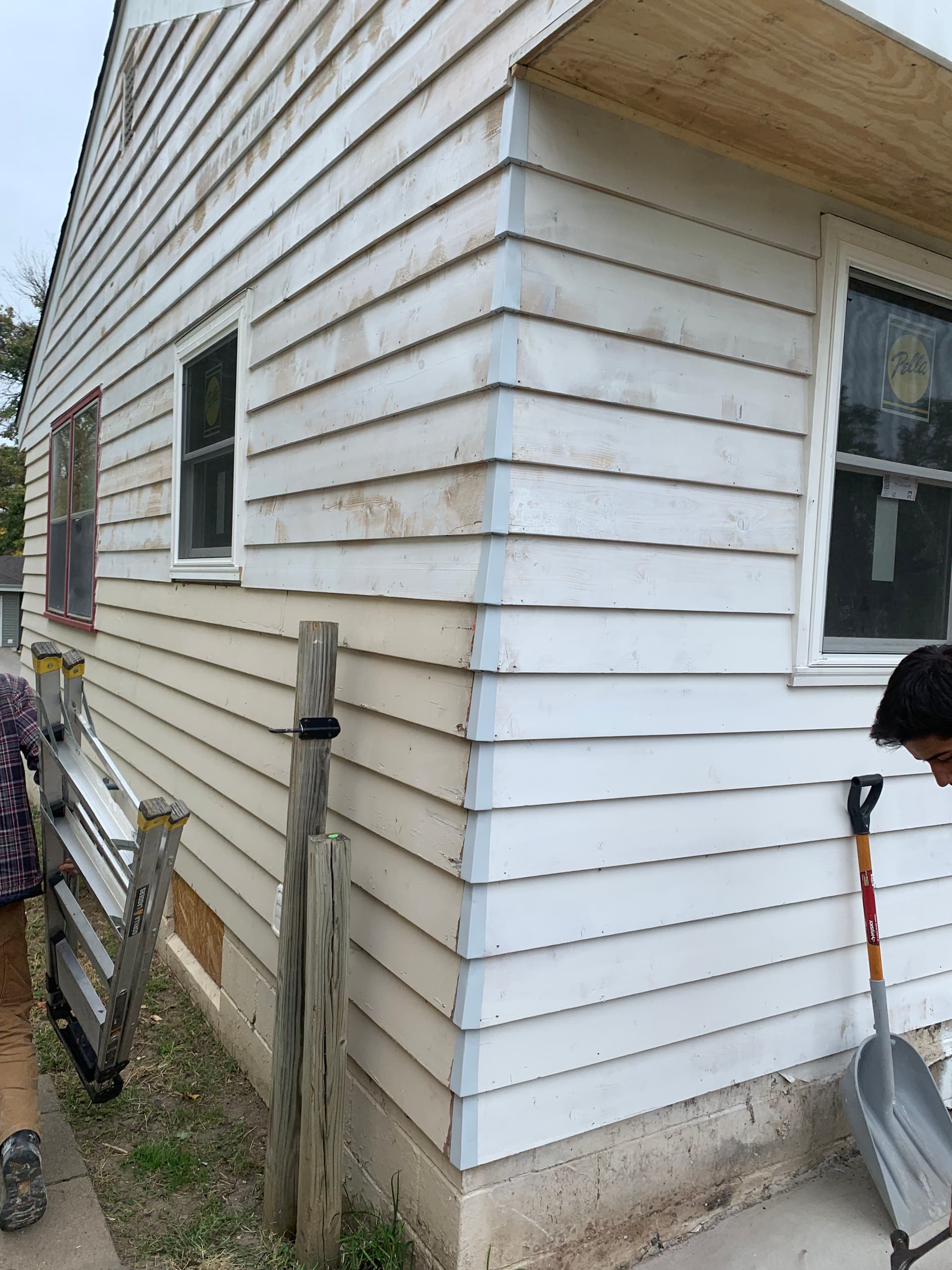 Gallery photos for Full Fire Damage Repair Framing Siding and Soffit Rebuild: Image #6