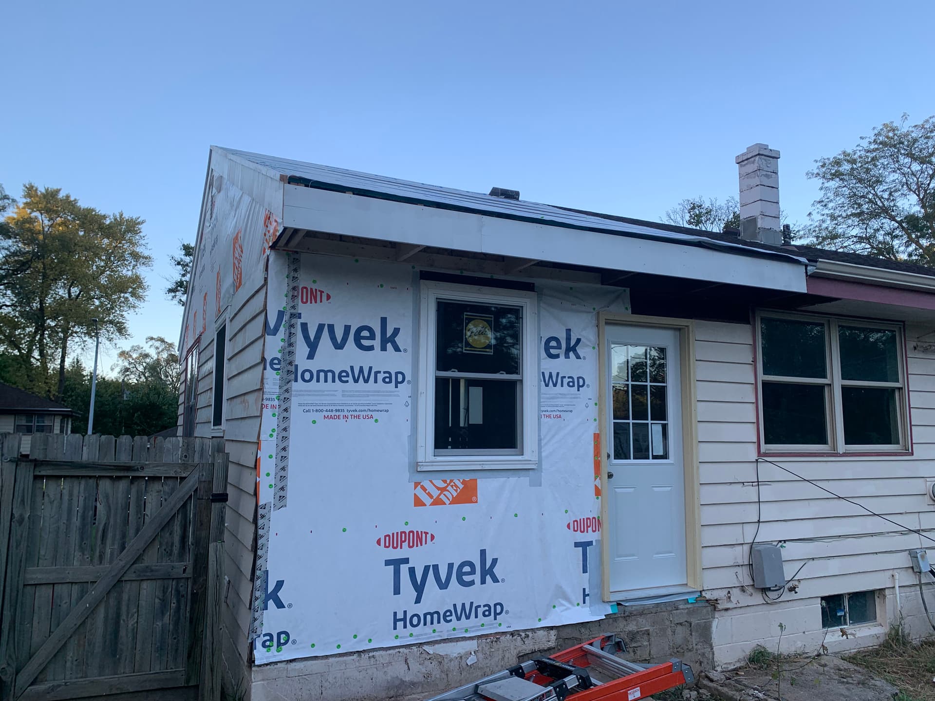 Gallery photos for Full Fire Damage Repair Framing Siding and Soffit Rebuild: Image #3