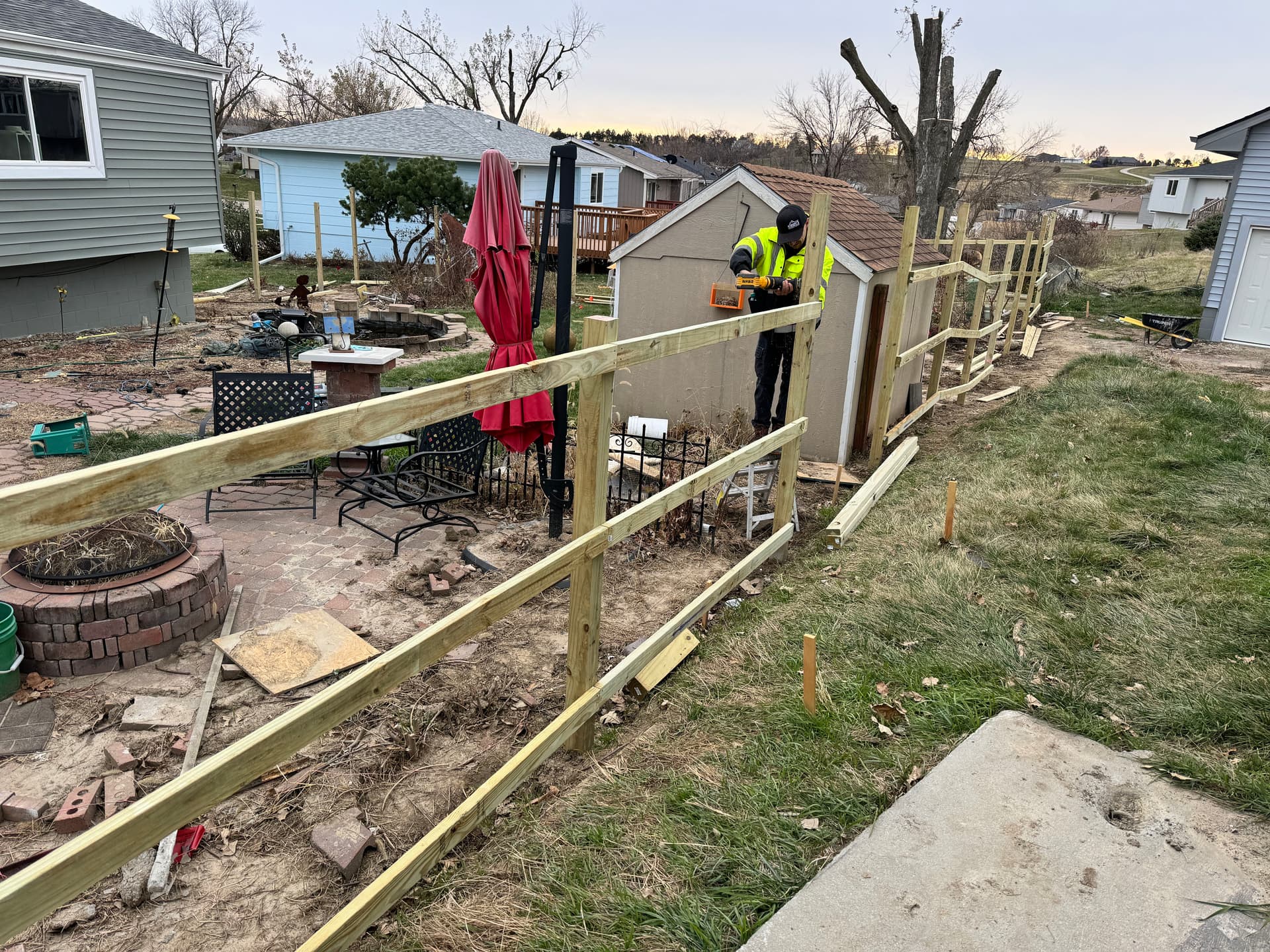 Gallery photos for Storm-Damaged Backyard Fence Torn Down and Rebuilt From Scratch: Image #6
