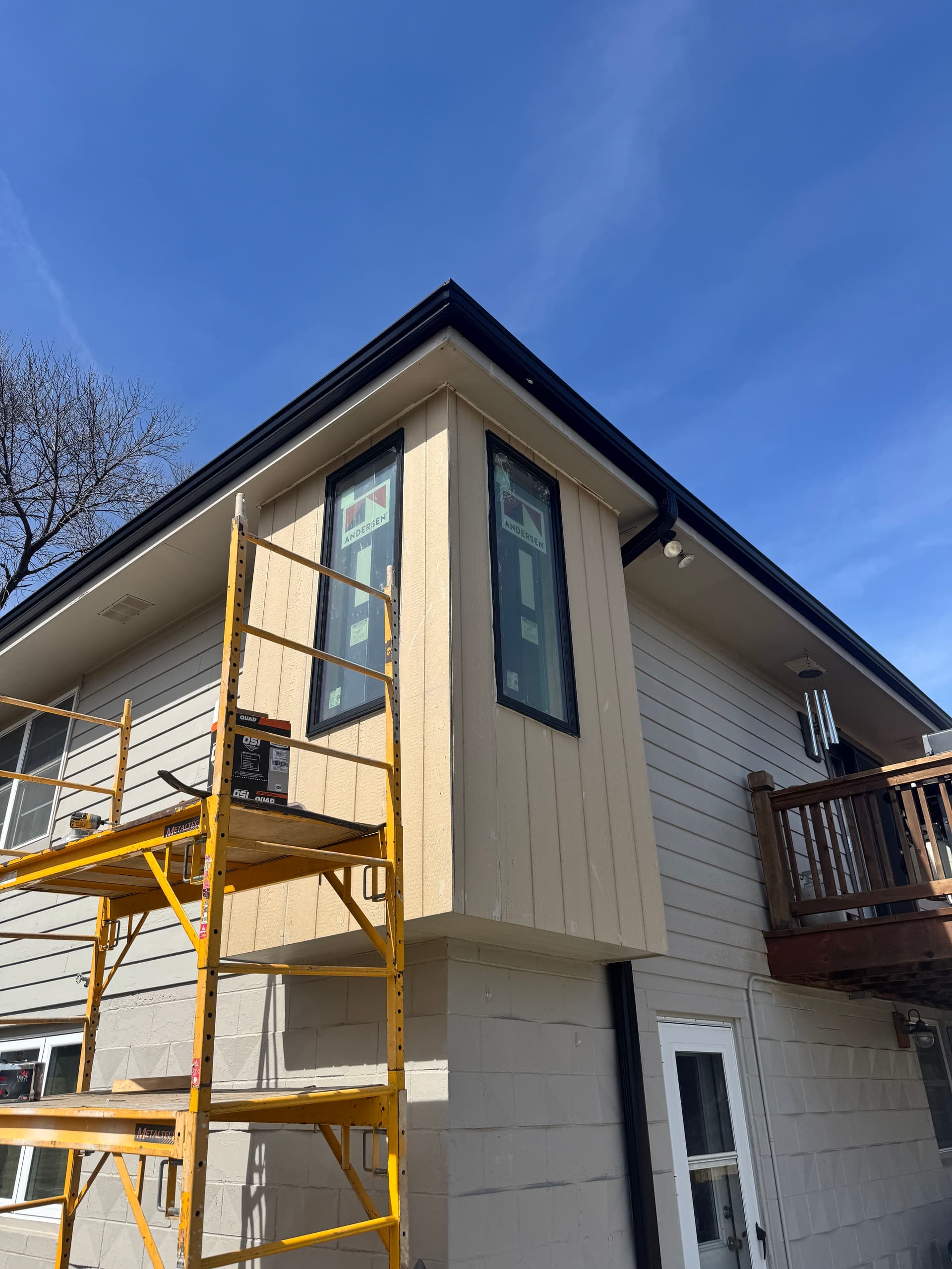 Gallery photos for Bow Window Replaced with a Bold New Bay Window Setup: Image #9