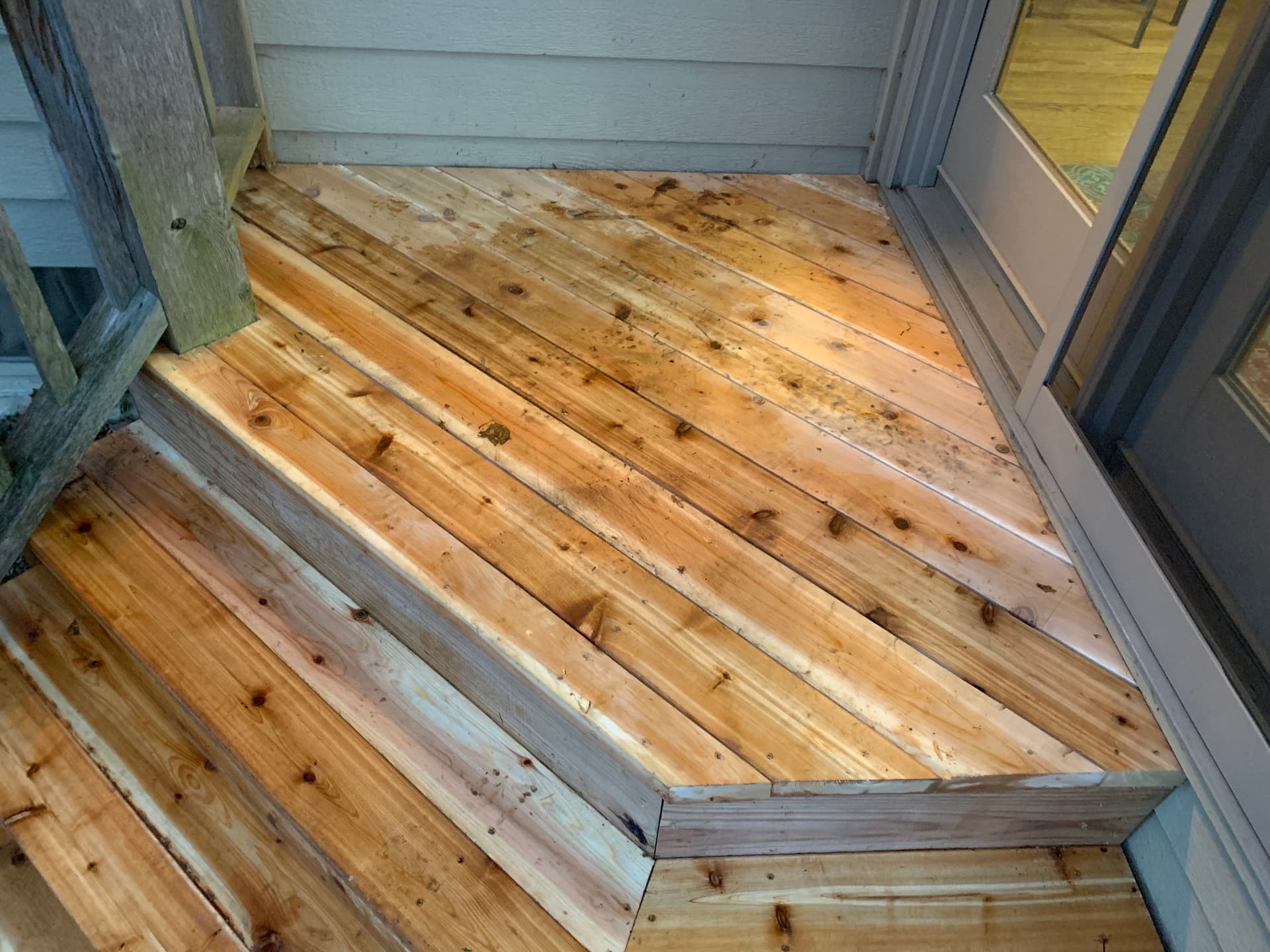 Gallery photos for Back Door Stair Rebuild with New Cedar Decking and Risers: Image #5