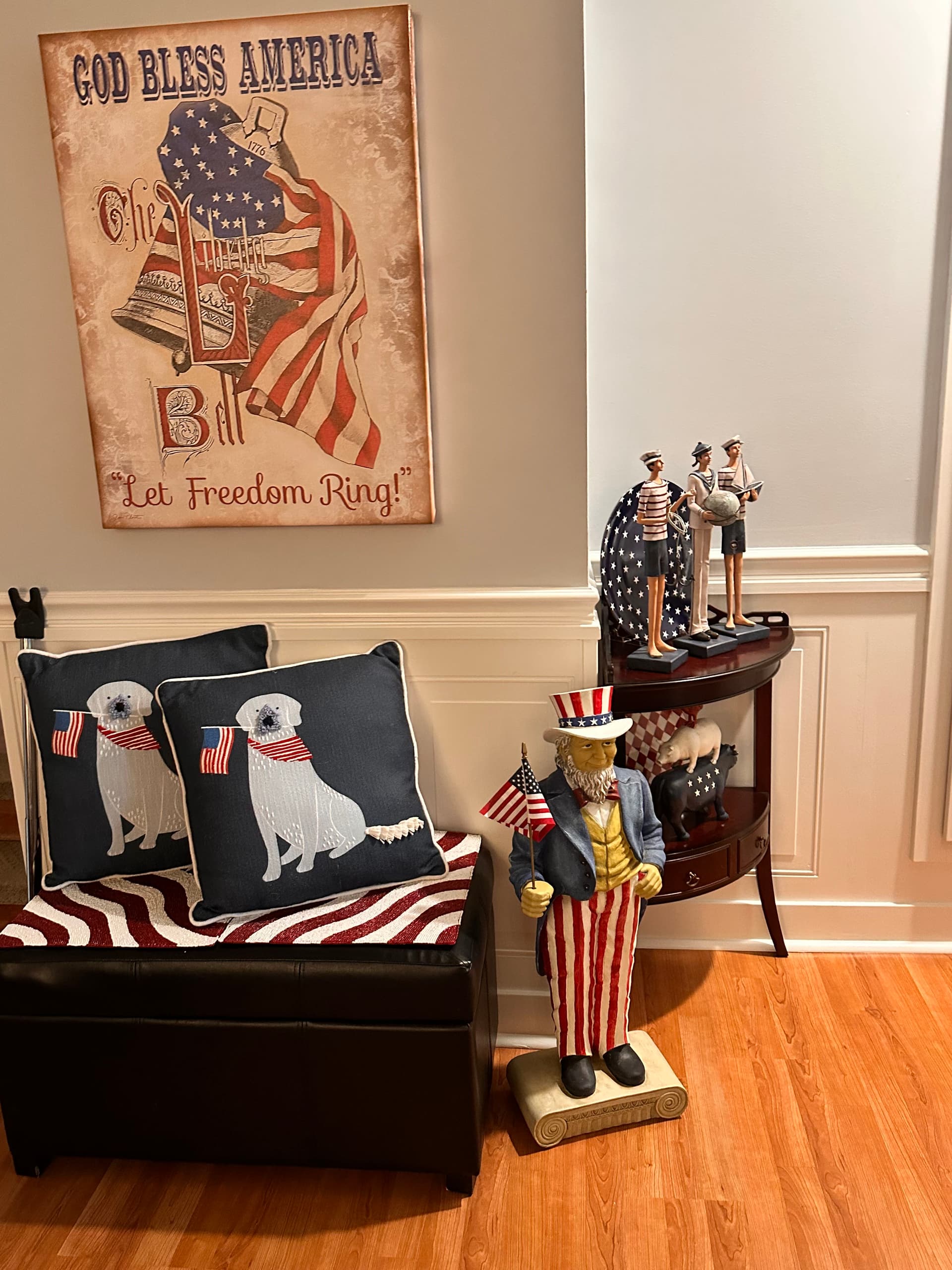 Gallery photos for Living Room Wainscoting That Takes a Plain Wall to Polished: Image #7