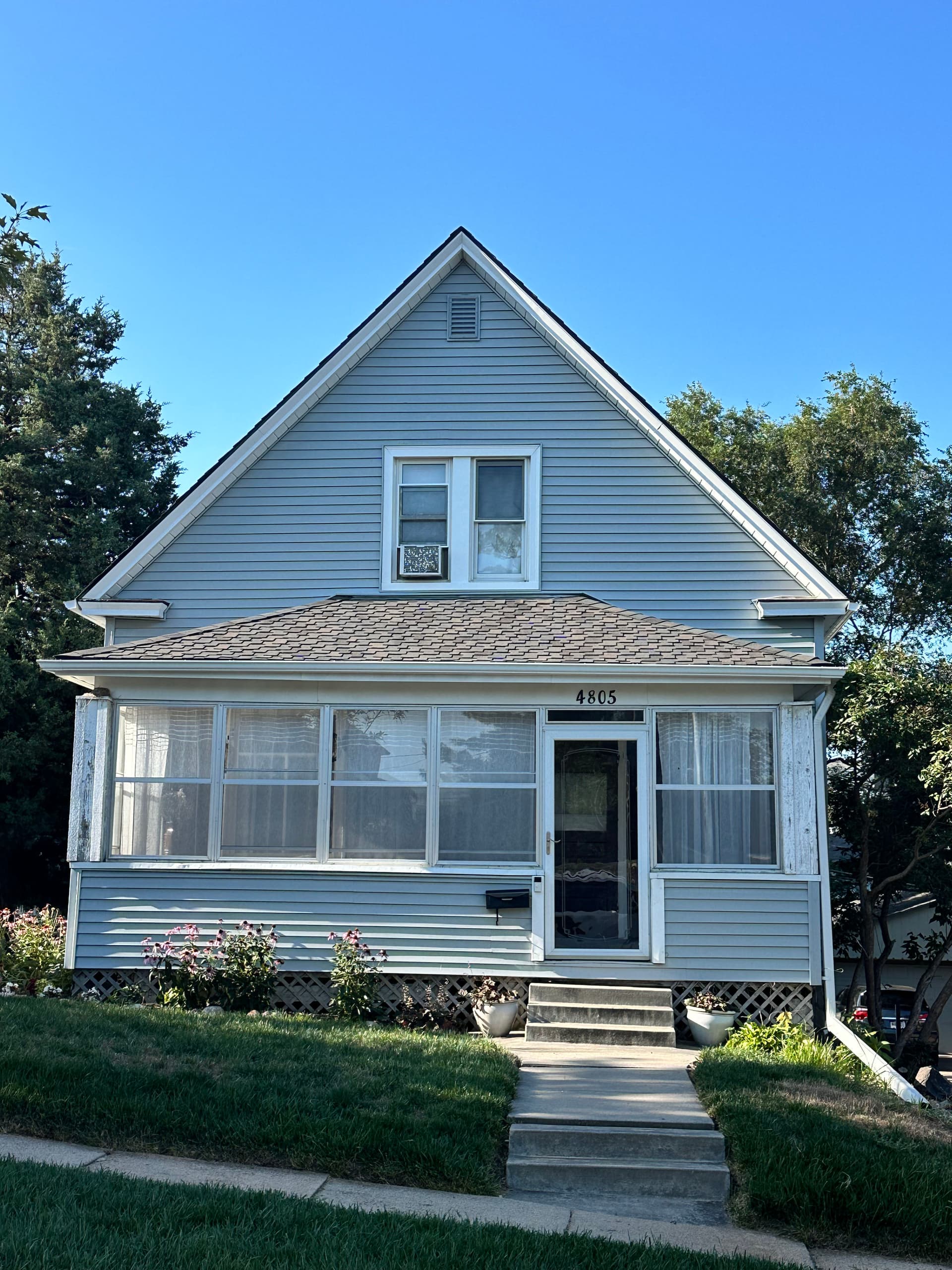 Gallery photos for Composite Stair Build with Westbury Aluminum Railing on a Front Entry: Image #9