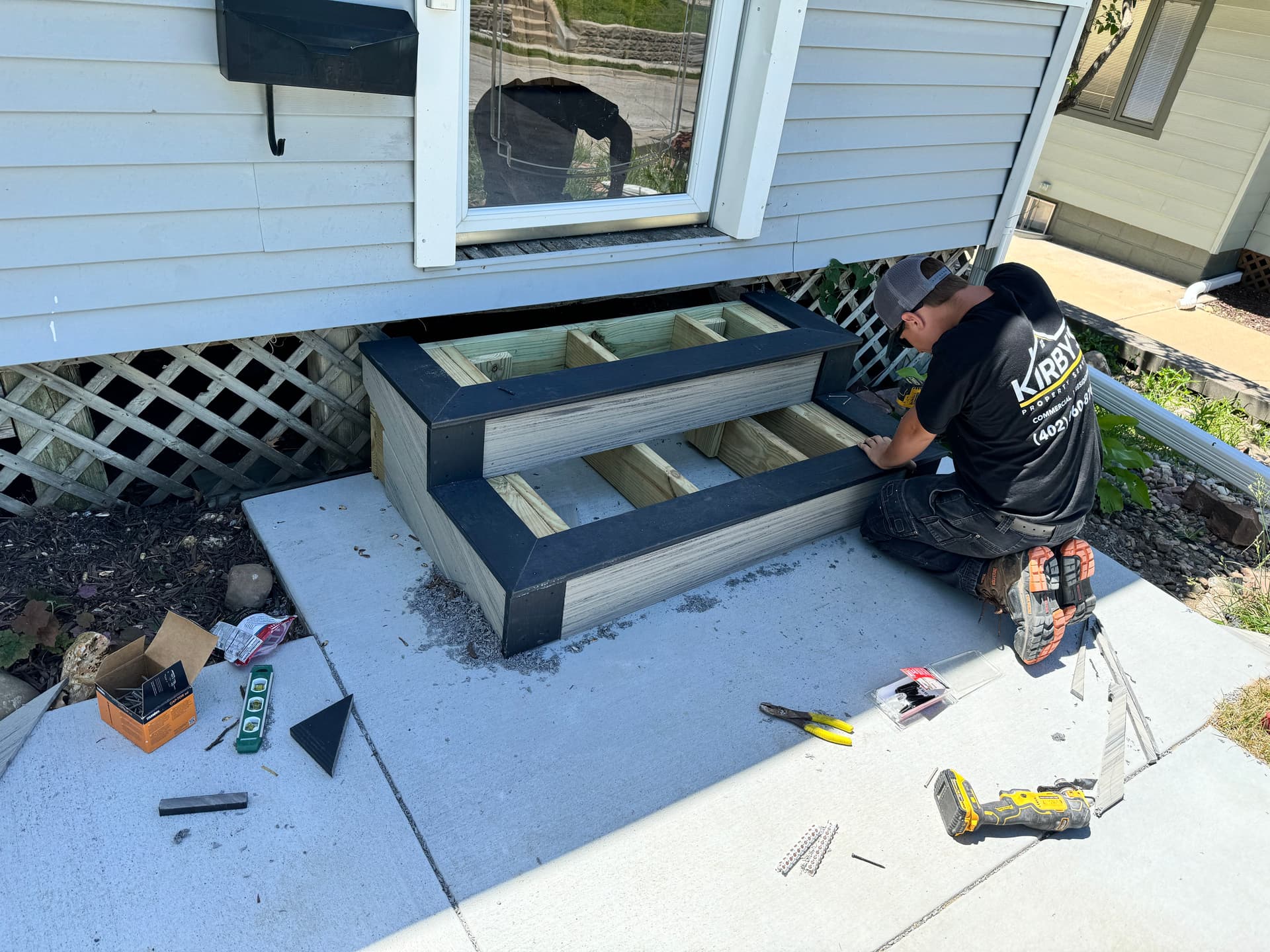 Gallery photos for Composite Stair Build with Westbury Aluminum Railing on a Front Entry: Image #3