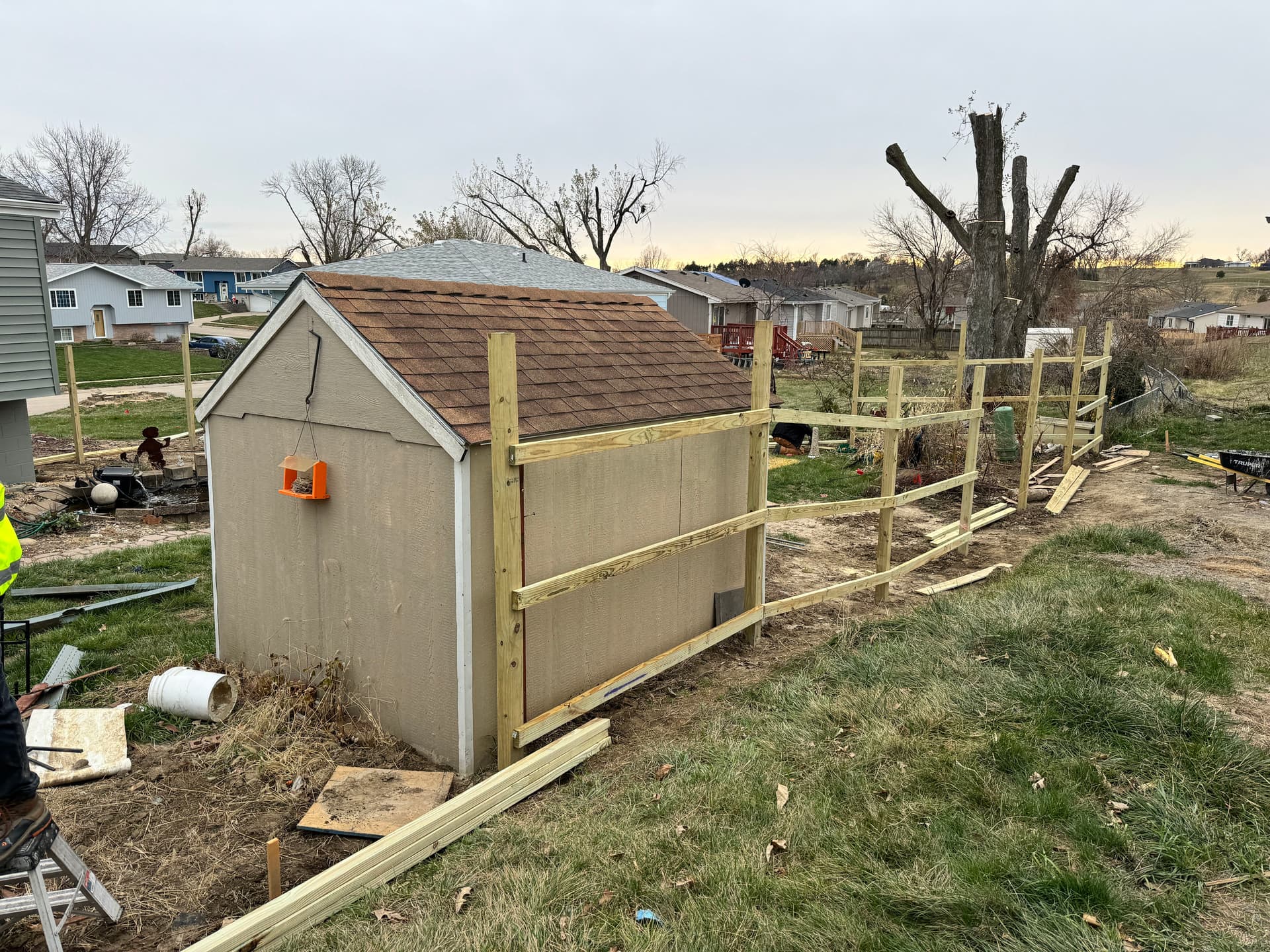 Gallery photos for Storm-Damaged Backyard Fence Torn Down and Rebuilt From Scratch: Image #5