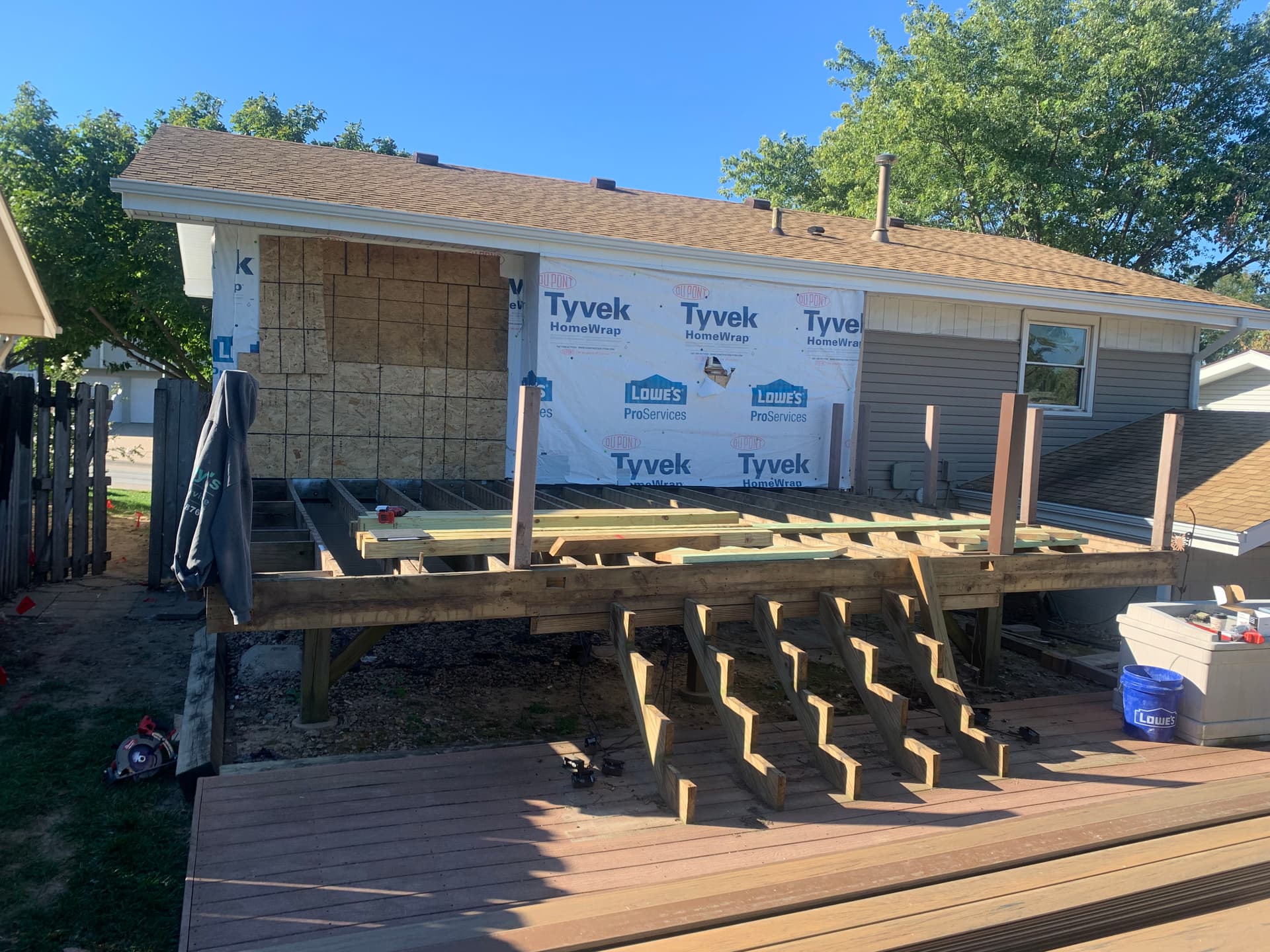 Gallery photos for Fire-Damaged Deck Rebuilt with TimberTech Composite Decking: Image #5