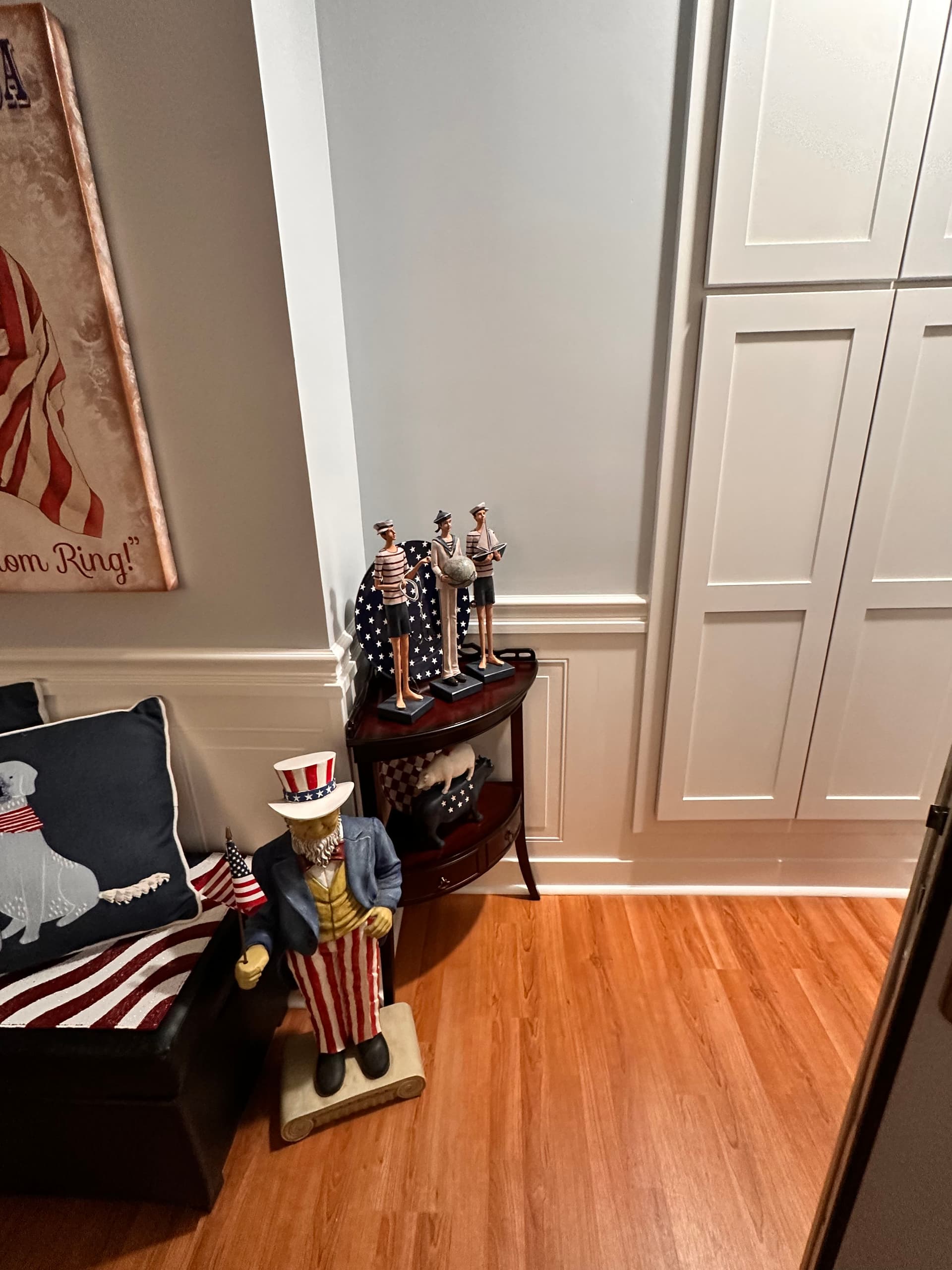 Gallery photos for Living Room Wainscoting That Takes a Plain Wall to Polished: Image #6