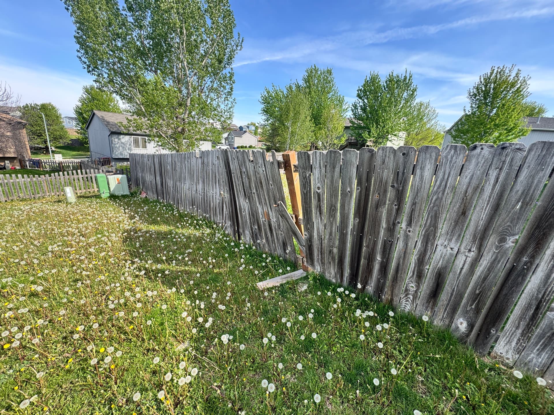 Gallery photos for Wind-Damaged Fence Repair Done Right - New Posts, Rails and Pickets: Image #2