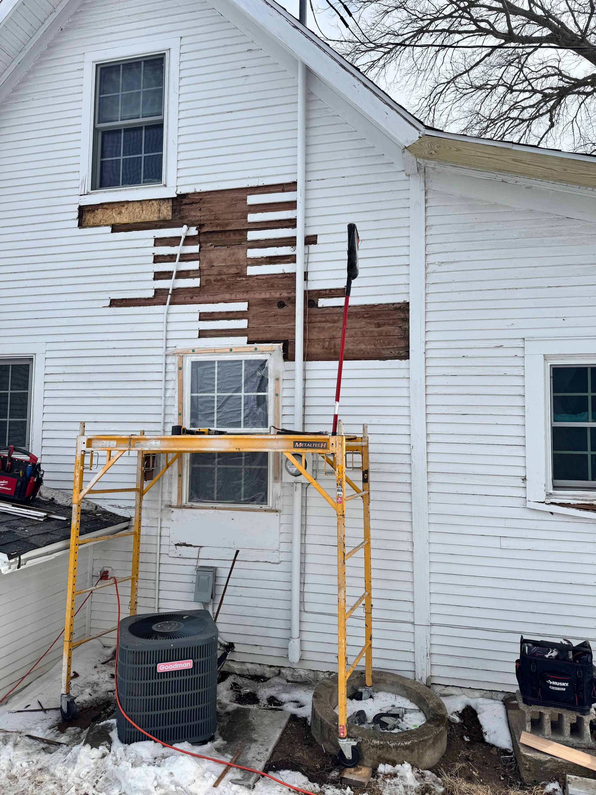 Gallery photos for Full Storm Damage Restoration That Kept the Home's Original Character: Image #4