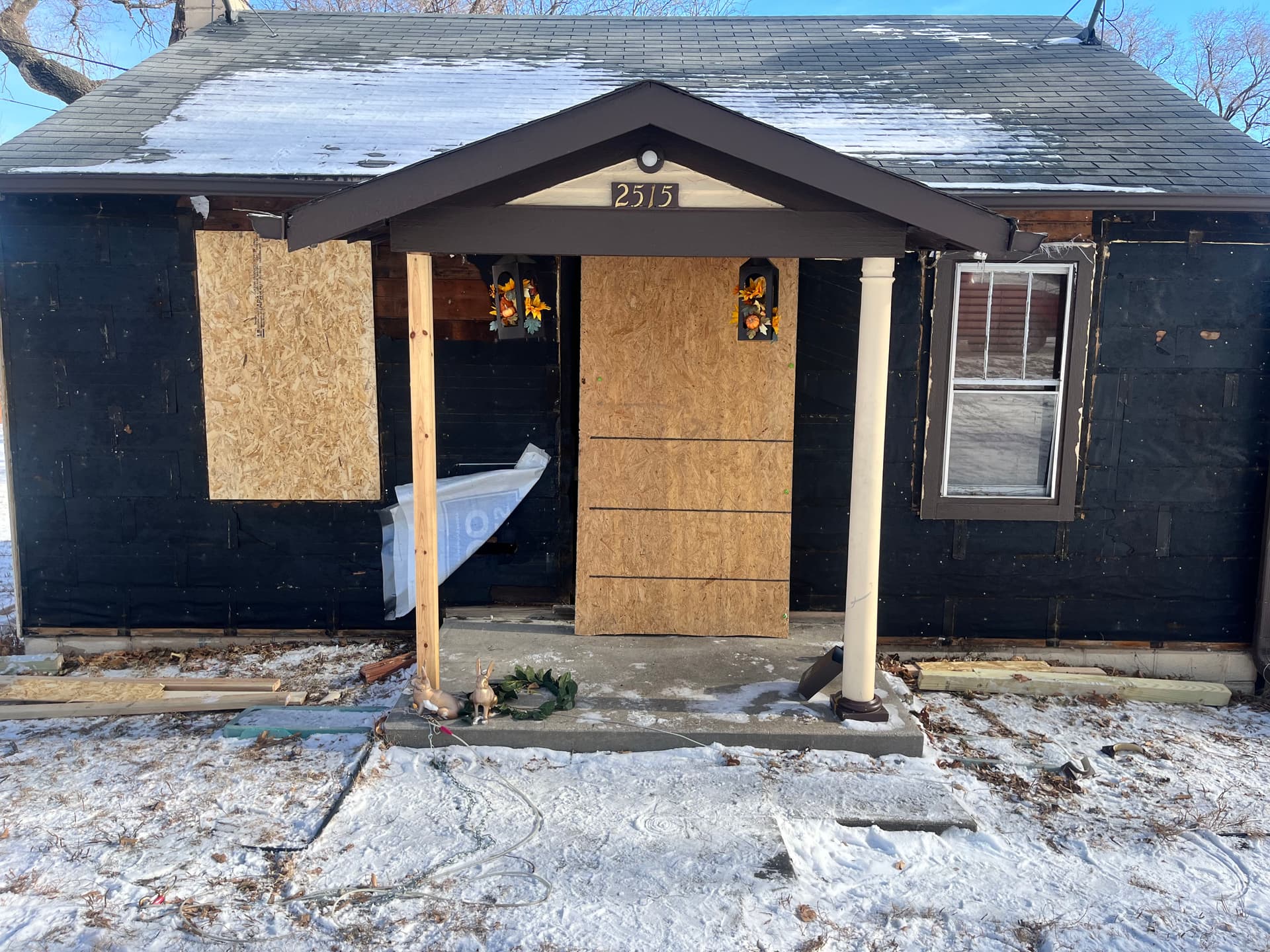 Gallery photos for Full Structural Repair and Board-Up After Home Takes a Hard Hit: Image #1