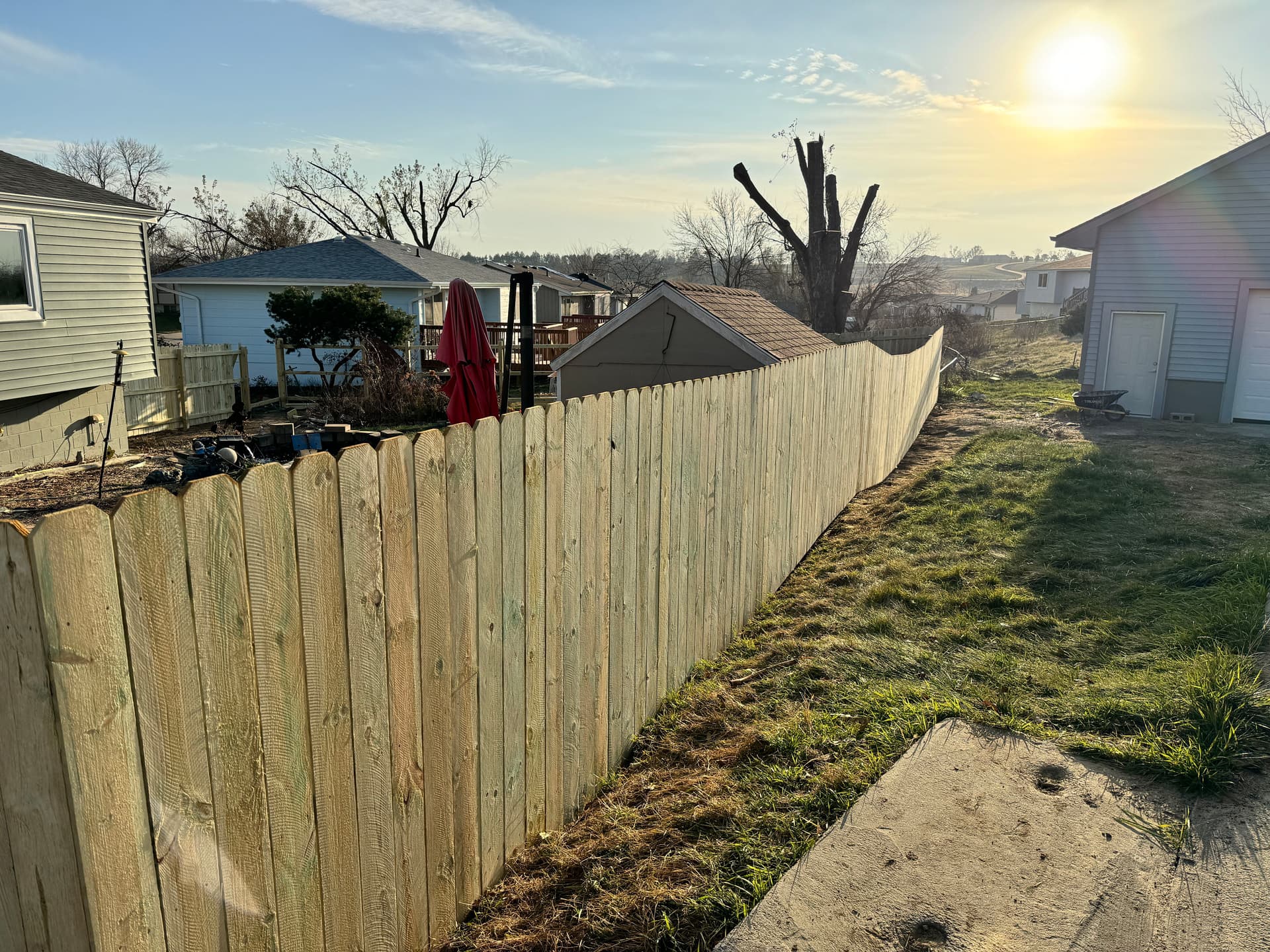 Gallery photos for Storm-Damaged Backyard Fence Torn Down and Rebuilt From Scratch: Image #1