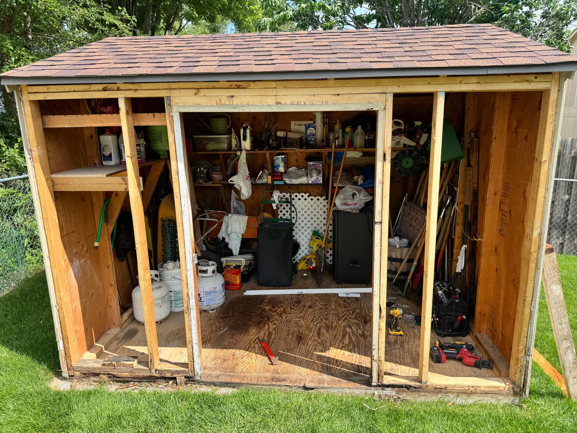 Gallery photos for 28-Year-Old Shed Gets New Siding, Trim and Bottom Plate: Image #2