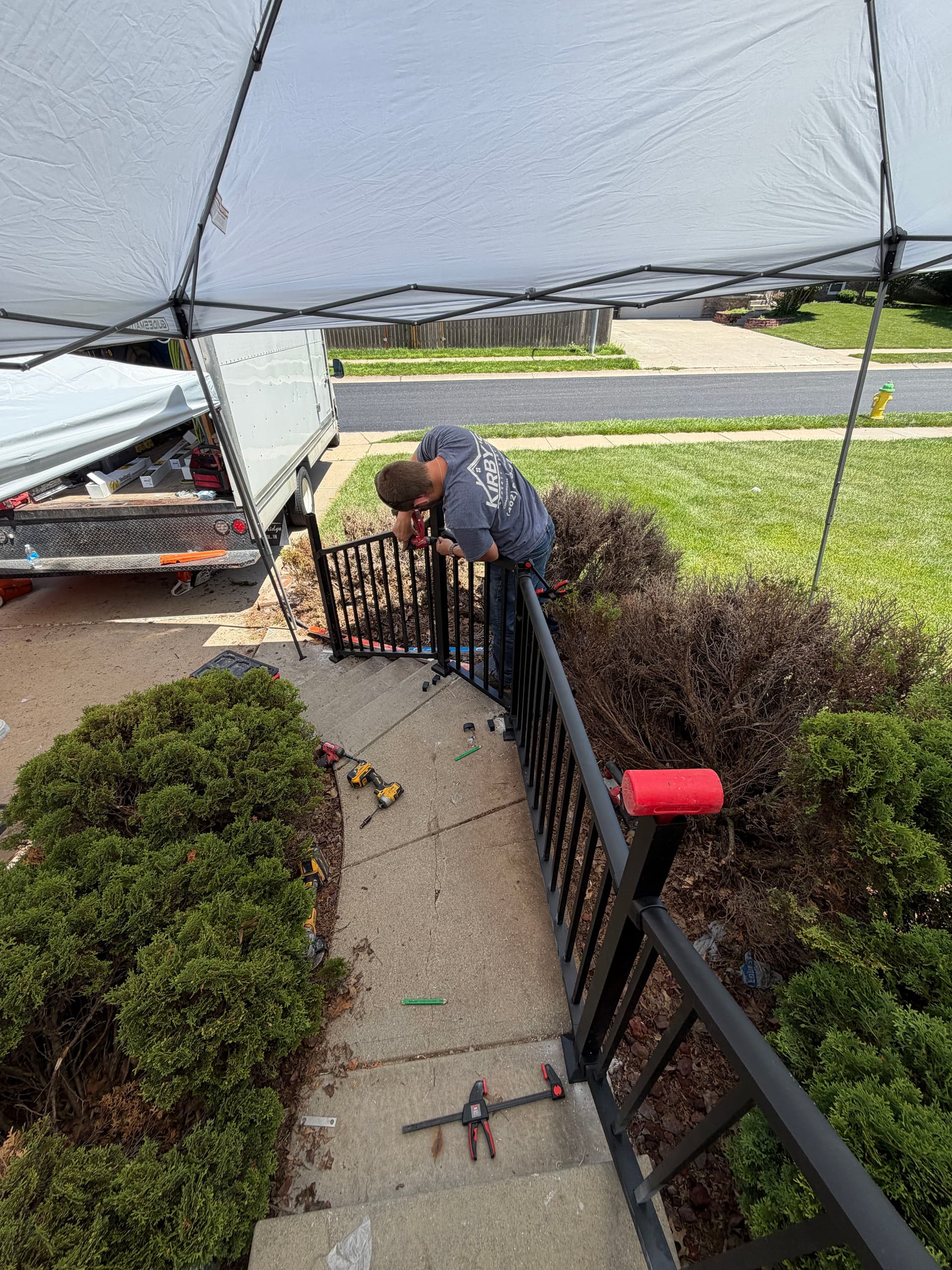 Gallery photos for Rusted Front Entry Railing Replaced With Westbury Aluminum: Image #5